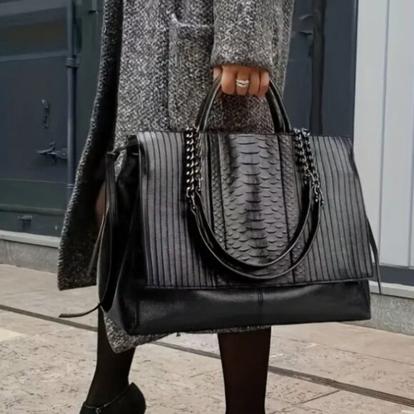 Black w/Gunmetal Straps Commuter Bag - Picture 7 of 8